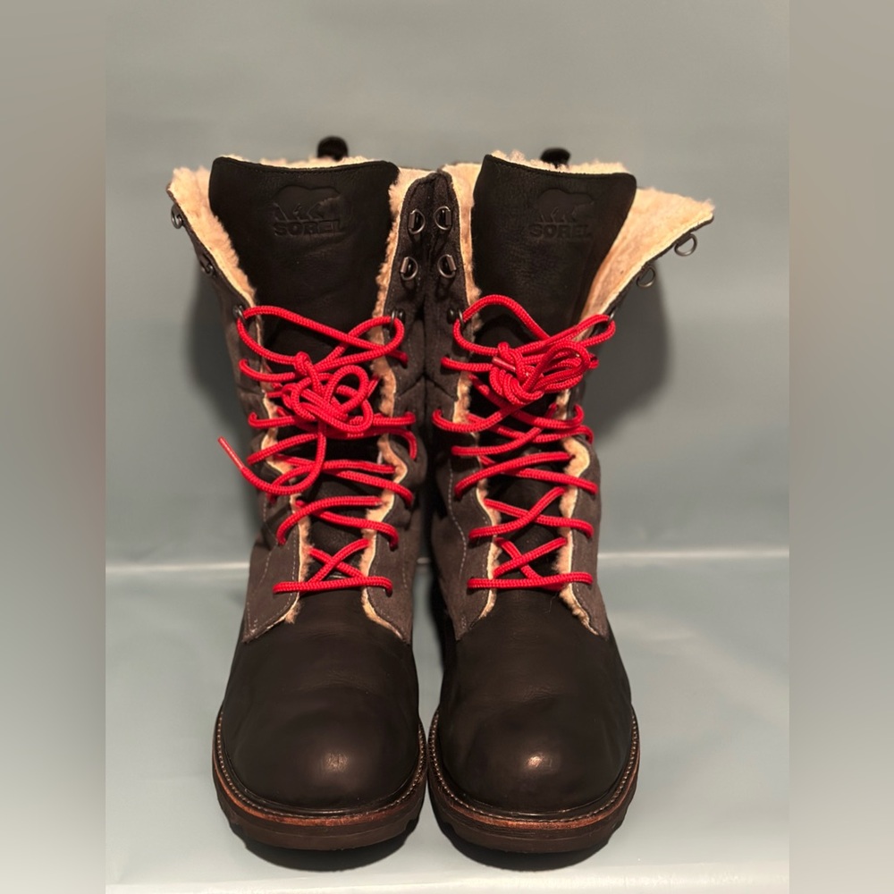 Sorel leather lace up boots